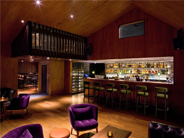 Whiskey_bar.jpg