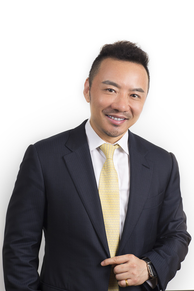 Alex Han_副本.jpg