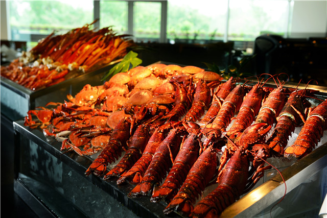 lobsters and crabs.jpg