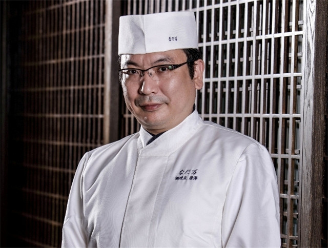 滩万厨师长唐泽宏明.jpg