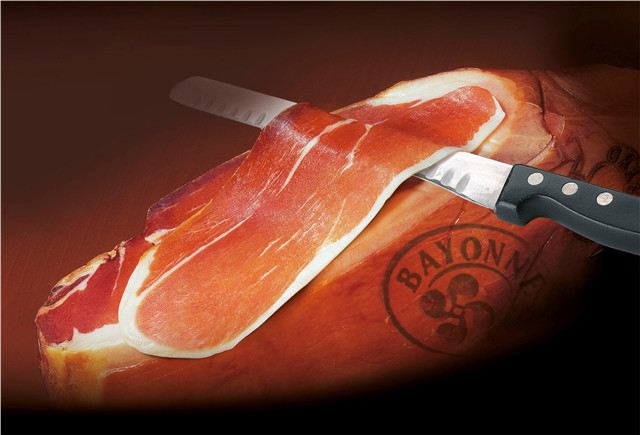 SARRADE Ham close-up.jpg